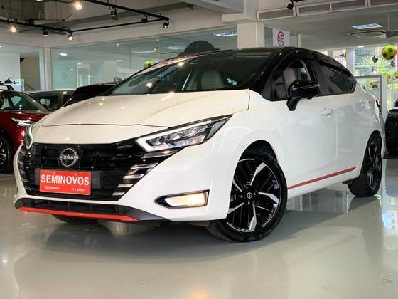 NISSAN VERSA 1.6 16V FLEX EXCLUSIVE XTRONIC NISSAN VERSA 1.6 16V FLEX EXCLUSIVE XTRONIC